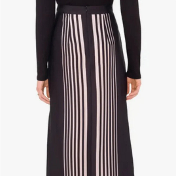 Halogen Geometric Print Crossover Satin Midi Skirt in Rich Black. Sz: 1 - Picture 2 of 10